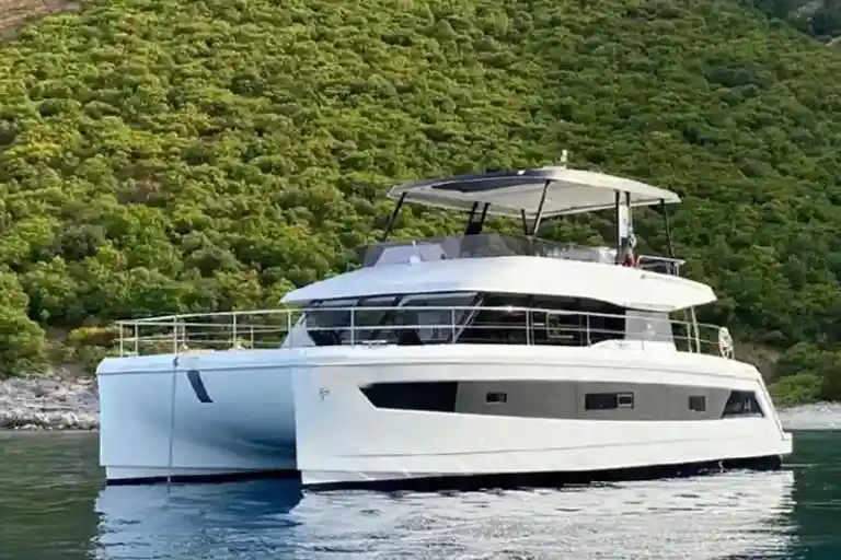 Catamaran boat rental in Cannes
